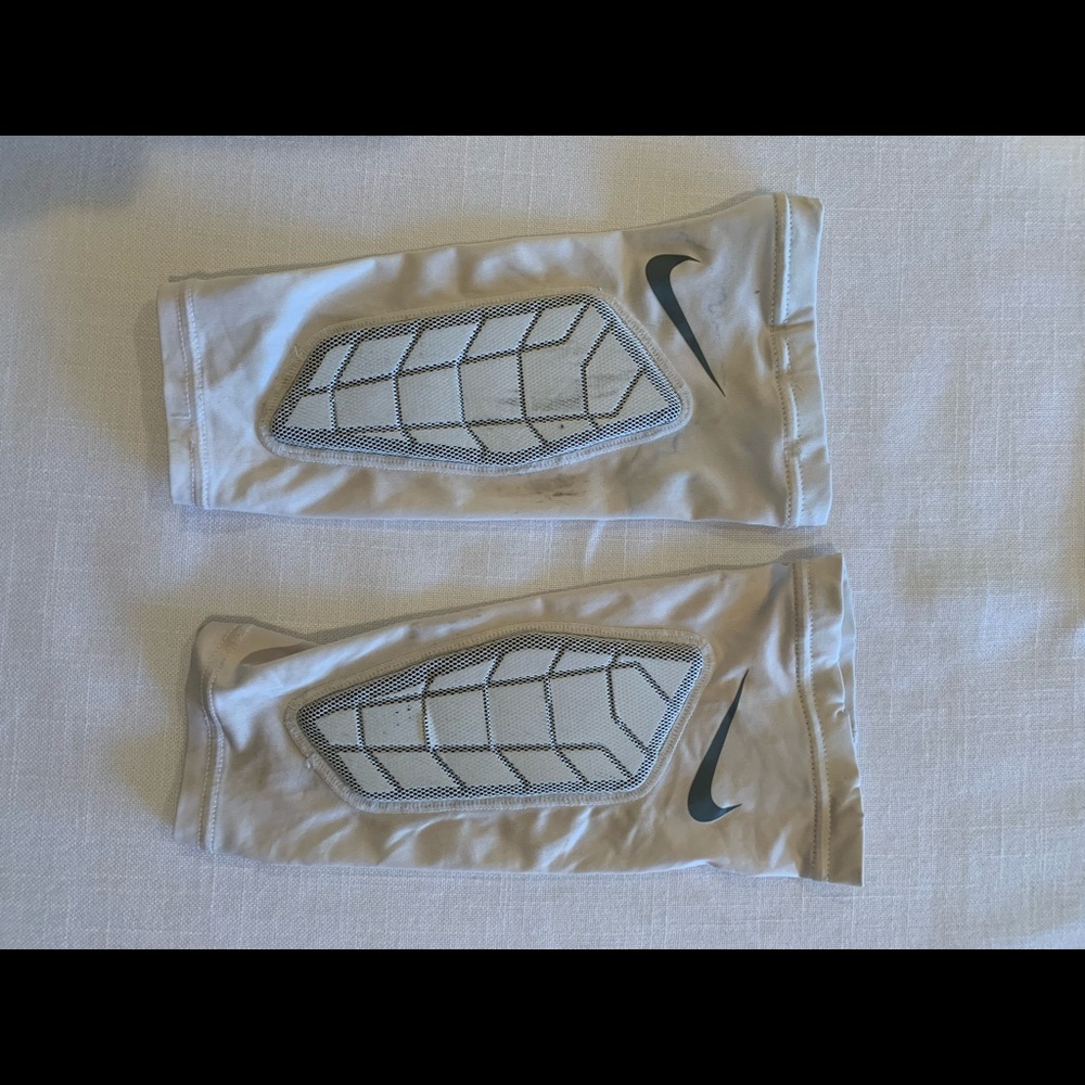 Nike Athletic Elbow Sleeves